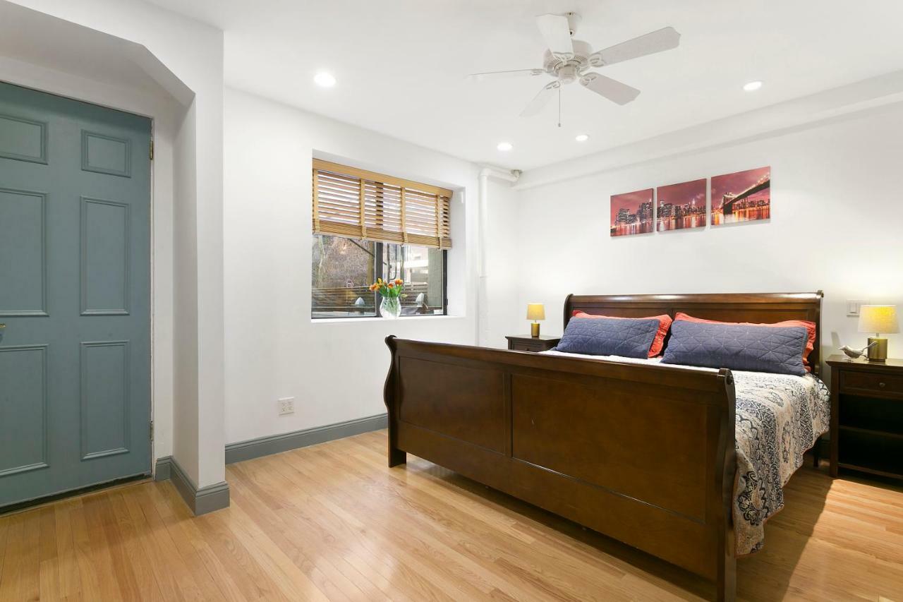 2-Bedroom In Upper West Side, Private Entrance New York Exterior photo